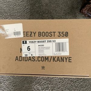 Yezzy box